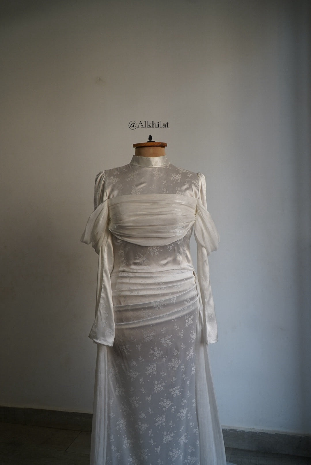 Dalia (داليا) – White Satin Bridal dress