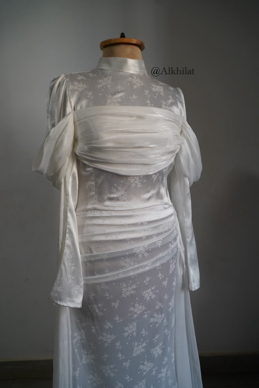 Dalia (داليا) – White Satin Bridal dress